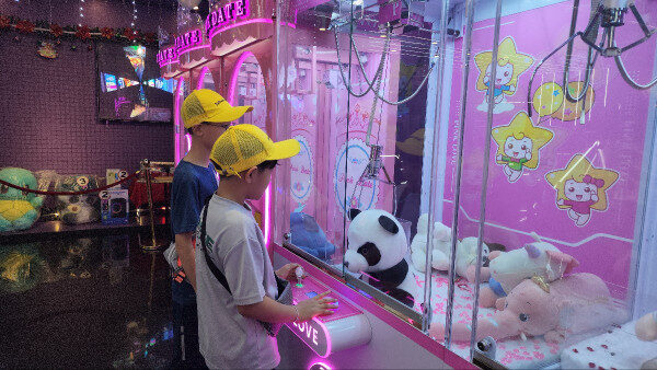 thumb-977659018_NnHKopEI_b04a154a812b8f6351279703997e6afa9f9c0a93_600x338.jpg