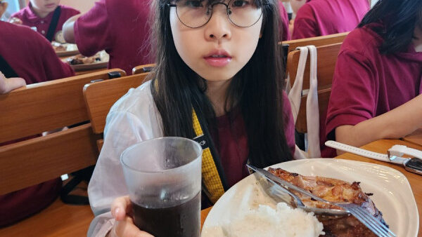 thumb-977659018_TQ1D6SP5_dfdd4a2c99b797f5ef7ed2aa595f2994498ba95b_600x800.jpg