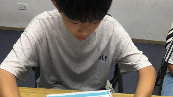 thumb-977659018_H5BDa3Kx_06426c2bda26c7172b4d49bbc91a70a89d05182c_600x800.jpg
